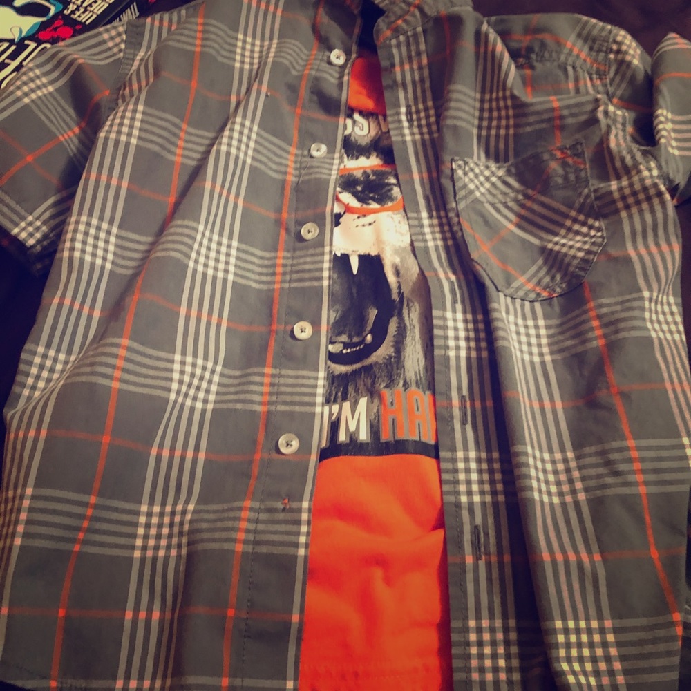 One hoodie with sleeves and one shirt set